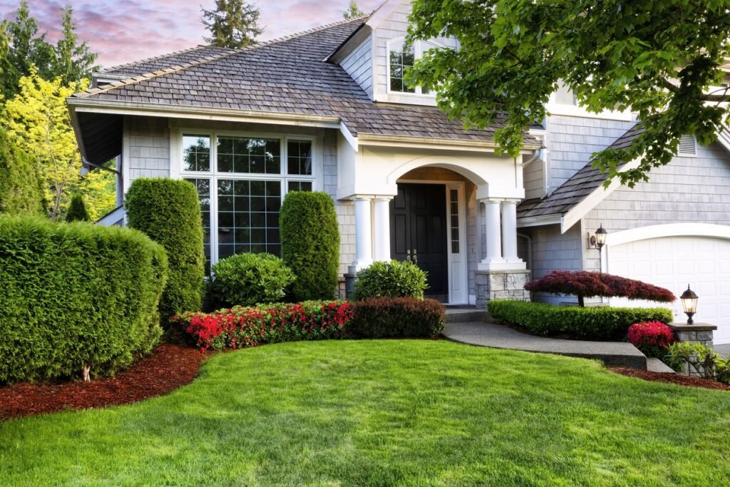 10 Smart Outdoor and Curb Ideas for a Frugal Home Renovator
